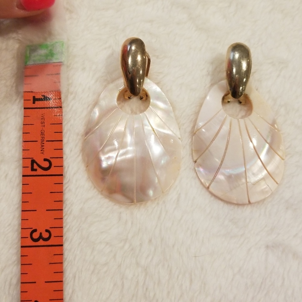 🍓🍓1980's Vintage Abalone Shell Mother Of Pearl Oval Statement Earrings - Picture 4 of 12
